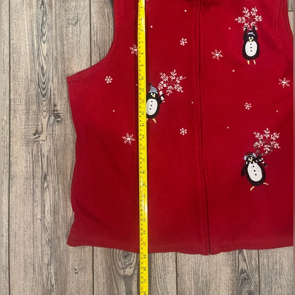 Northern Reflections Vintage Red Fleece Penguin Vest with sparkly beads size XL - Picture 7 of 9